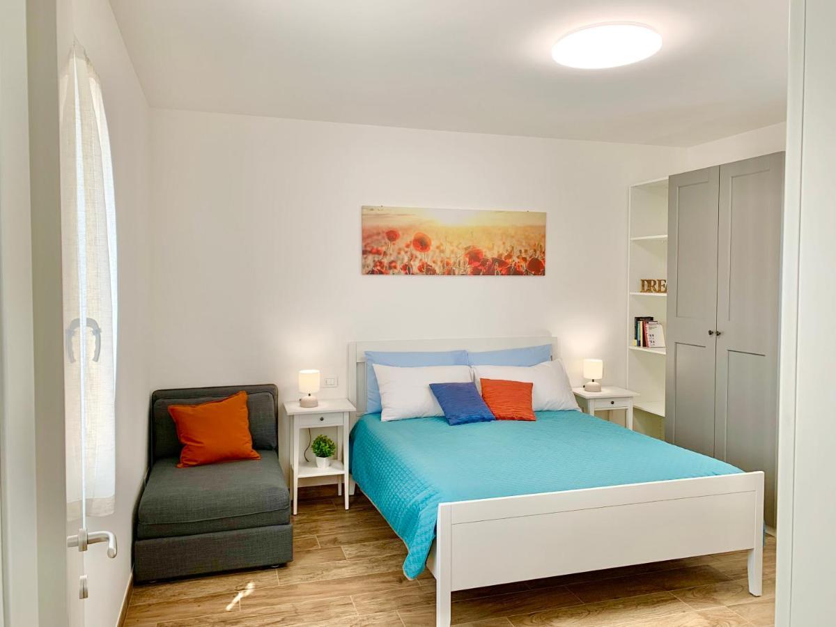 Casa Vacanze Con Vista Mare E Giardino - Amanecer Marzocca di Senigallia Ngoại thất bức ảnh
